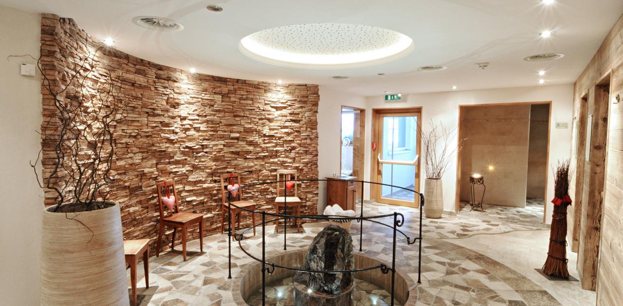 Wellness Oase im Berghotel Körbersee (c) Sirio Blue Vision S.r.l.