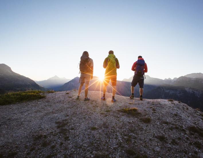 Sonnenuntergang am Gipfel (c) Warth-Schröcken Tourismus