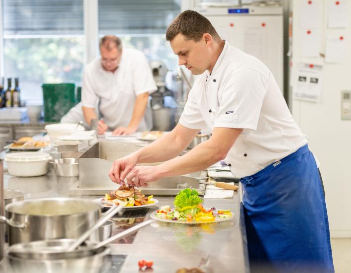 Essen im Berghotel Körbersee (c) Johannes Fink