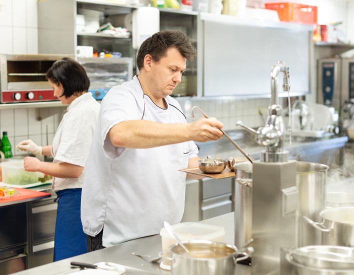 Essen im Berghotel Körbersee (c) Johannes Fink